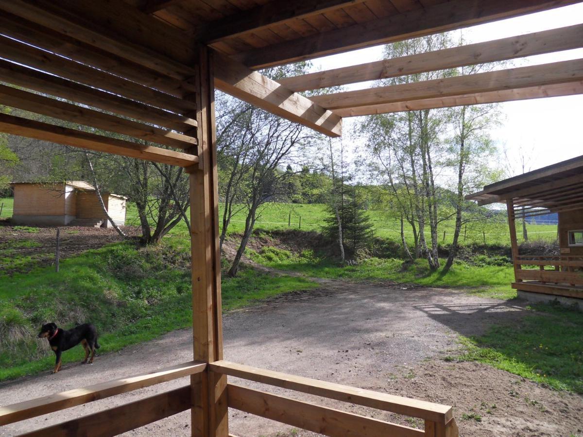Camping Les Vernieres La Bourboule Sancy ภายนอก รูปภาพ