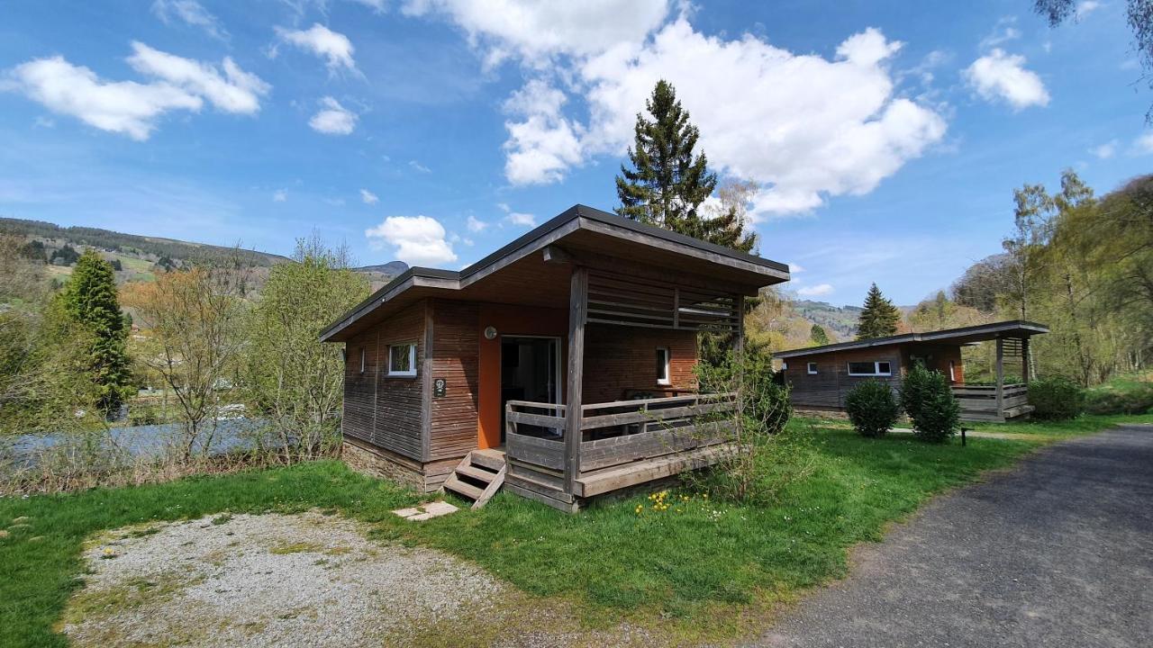 Camping Les Vernieres La Bourboule Sancy ภายนอก รูปภาพ