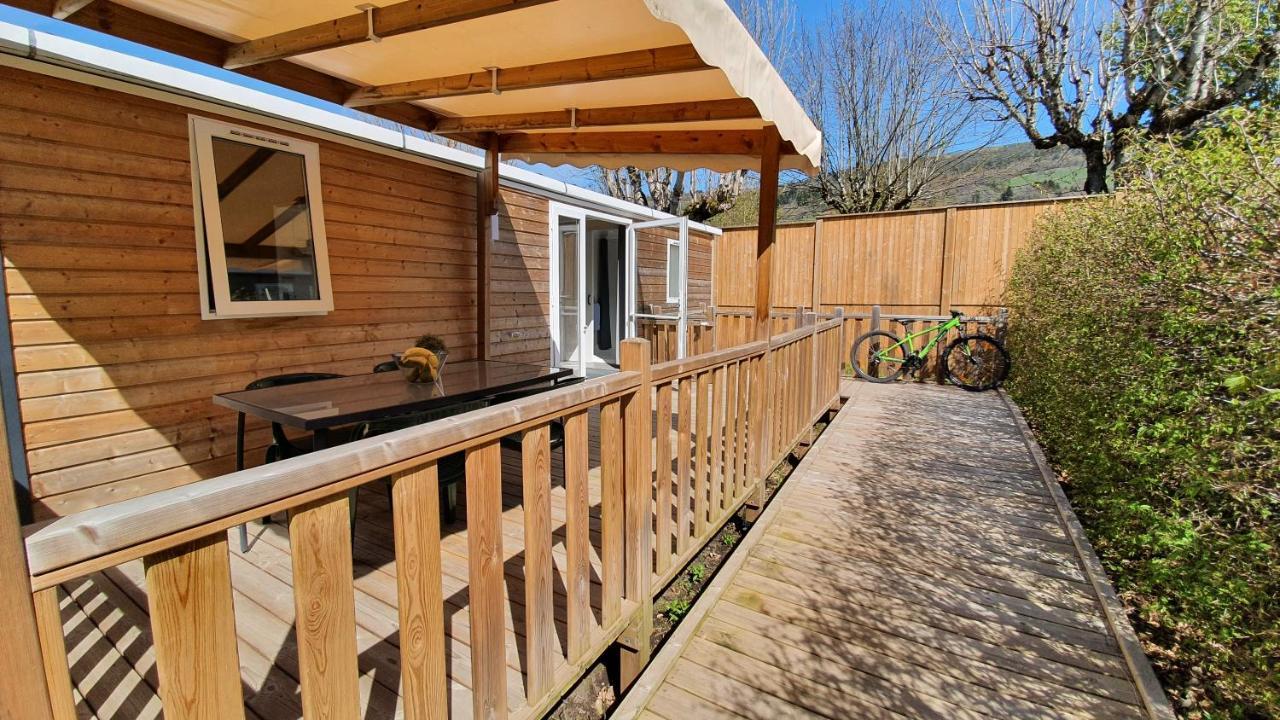 Camping Les Vernieres La Bourboule Sancy ภายนอก รูปภาพ
