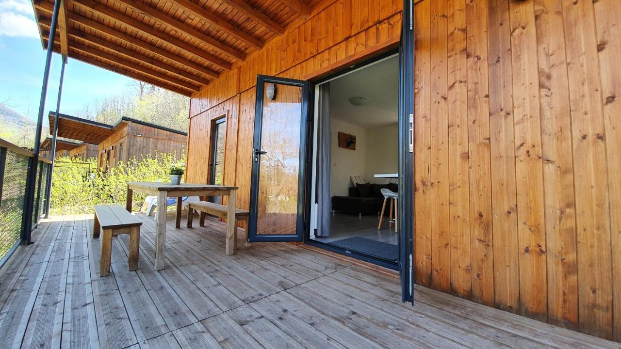 Camping Les Vernieres La Bourboule Sancy ภายนอก รูปภาพ